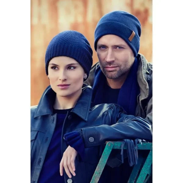 Dámská zimní čepice Christine – pletená tmavě modrá čepice